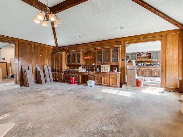 2010 S Houston School Road , Lancaster Texas 75146
