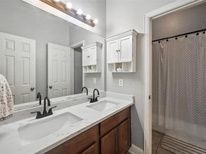 841  Branch Crossing , Lantana Texas 76226