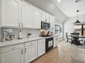 841  Branch Crossing , Lantana Texas 76226