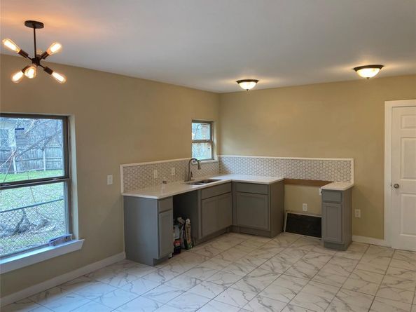 1408 S Fitzhugh Avenue , Dallas Texas 75223