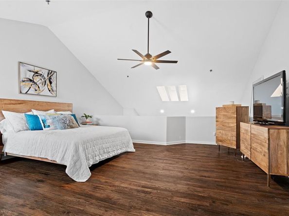 3235  Cole Avenue  305, Dallas Texas 75204