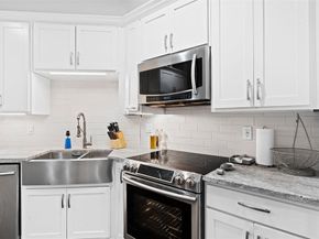 3235  Cole Avenue  305, Dallas Texas 75204