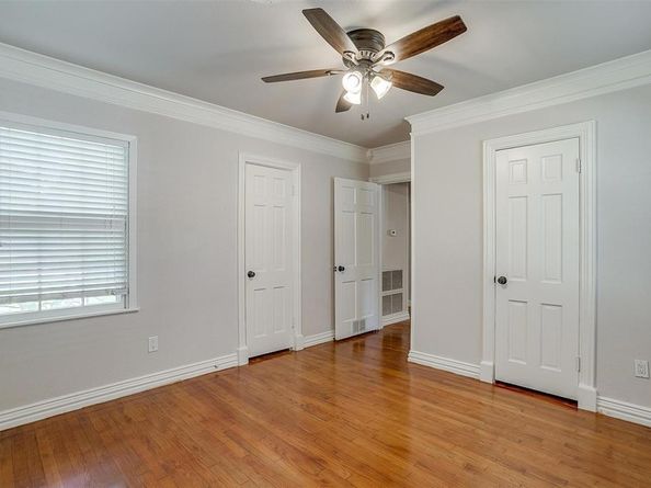 2309  Honeysuckle Avenue , Fort Worth Texas 76111