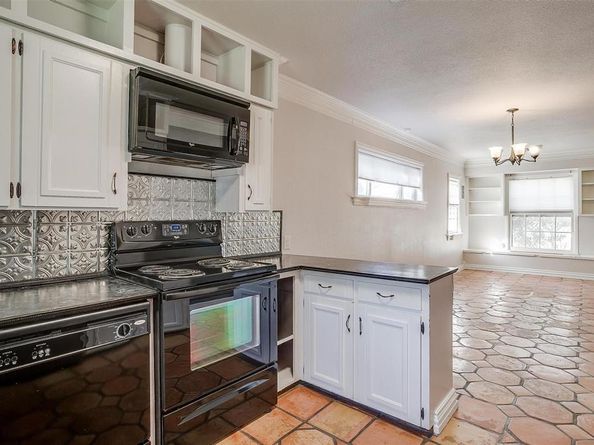 2309  Honeysuckle Avenue , Fort Worth Texas 76111