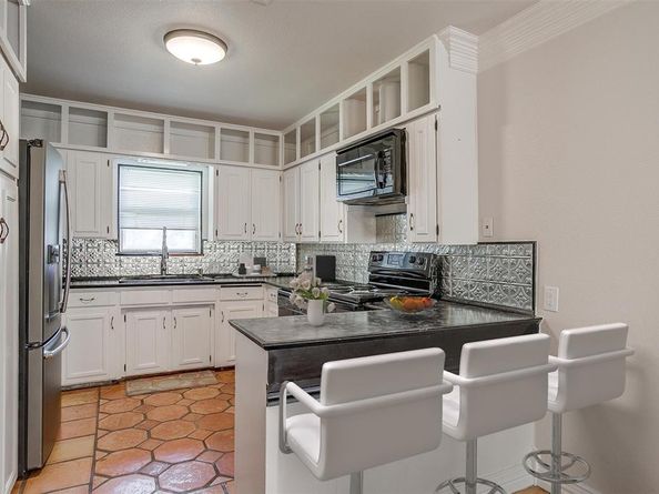 2309  Honeysuckle Avenue , Fort Worth Texas 76111