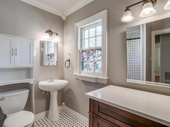 2309  Honeysuckle Avenue , Fort Worth Texas 76111