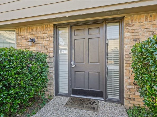 7925  Royal Lane  214, Dallas Texas 75230