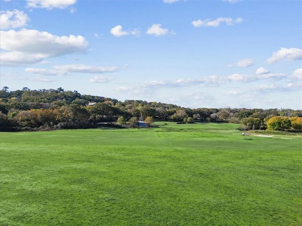 8123  Hilltop Road , Argyle Texas 76226