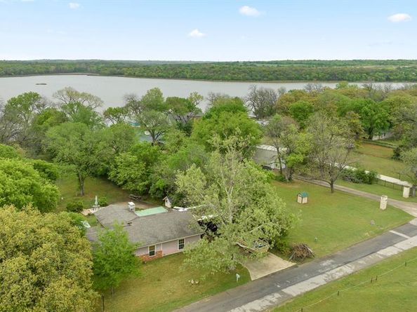 7516  Love Circle , Fort Worth Texas 76135