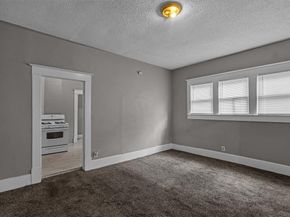 1117 and 1119 E 10th Street , Dallas Texas 75203