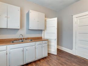 1117 and 1119 E 10th Street , Dallas Texas 75203