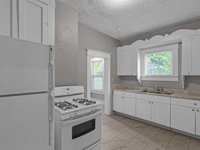 1117 and 1119 E 10th Street , Dallas Texas 75203