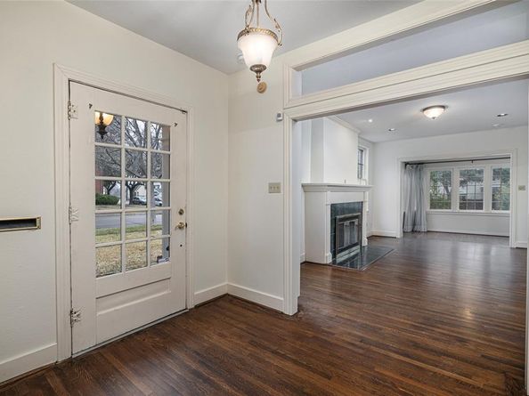 4705  El Campo Avenue , Fort Worth Texas 76107