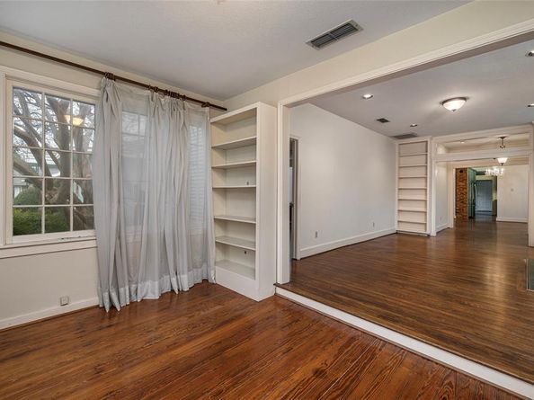 4705  El Campo Avenue , Fort Worth Texas 76107