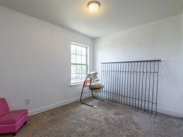 310 S Justin Avenue , Dallas Texas 75211