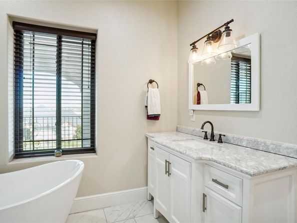 9033  Quarry Hill Court , Fort Worth Texas 76179