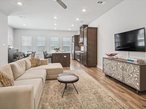 1020  Cavour Place , Dallas Texas 75204