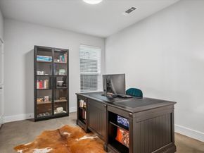 1020  Cavour Place , Dallas Texas 75204