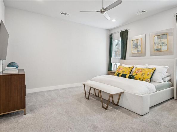 1020  Cavour Place , Dallas Texas 75204