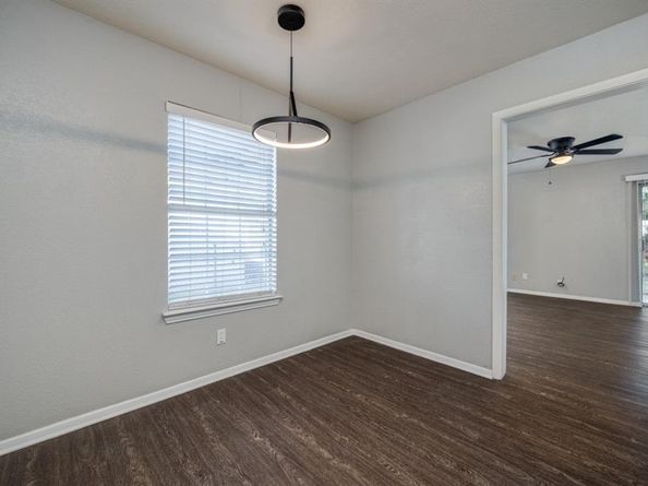 629  Park Lane , Denton Texas 76205