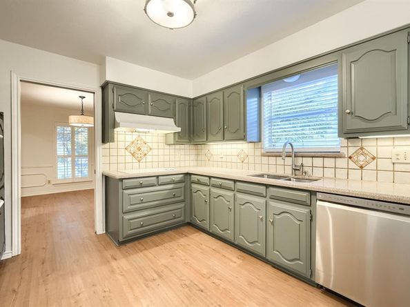 11933  Midlake Drive , Dallas Texas 75218