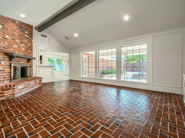 11933  Midlake Drive , Dallas Texas 75218