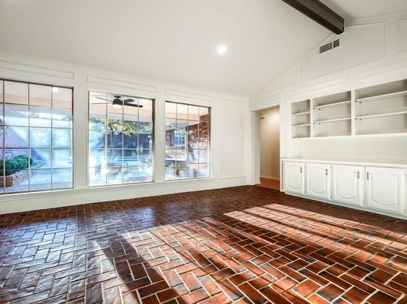 11933  Midlake Drive , Dallas Texas 75218