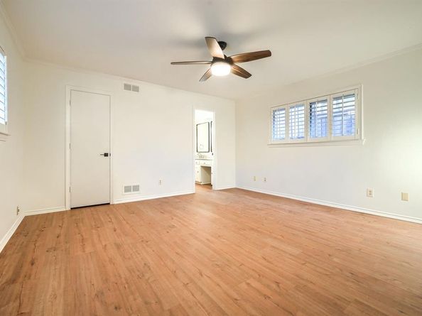 11933  Midlake Drive , Dallas Texas 75218