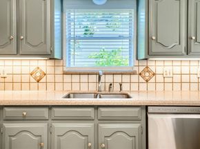 11933  Midlake Drive , Dallas Texas 75218