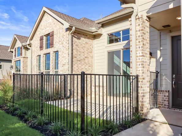 2617  St Helena Lane , Grand Prairie Texas 75054