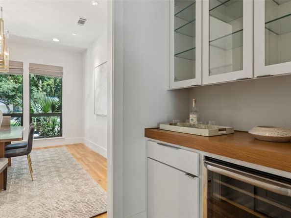 661  Harter Road , Dallas Texas 75218