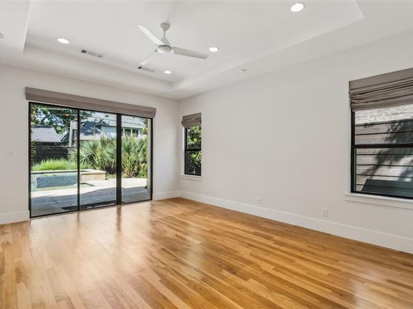 661  Harter Road , Dallas Texas 75218
