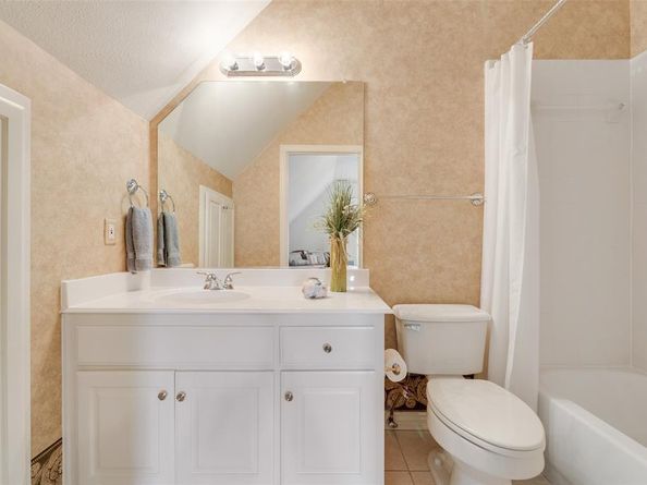 808  Country Club Drive , Heath Texas 75032