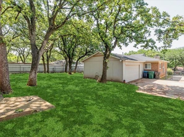 2513  Rodeo Street , Fort Worth Texas 76119