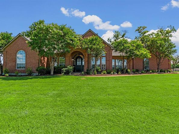 10208  Mohon Lane , Pilot Point Texas 76258