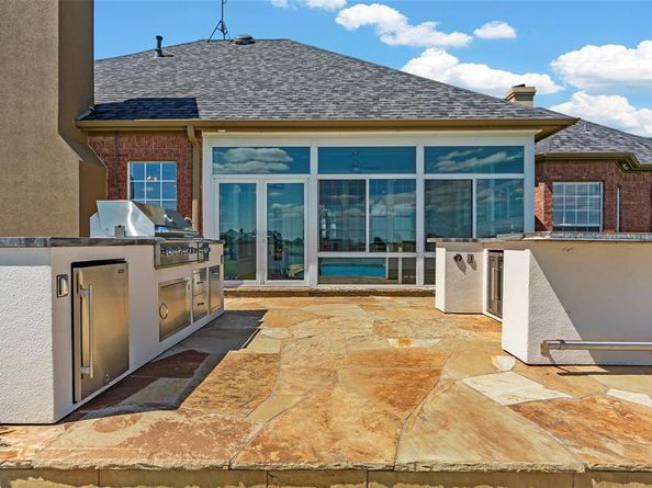 10208  Mohon Lane , Pilot Point Texas 76258