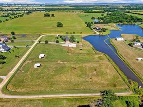 10208  Mohon Lane , Pilot Point Texas 76258