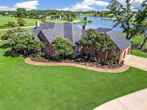 10208  Mohon Lane , Pilot Point Texas 76258