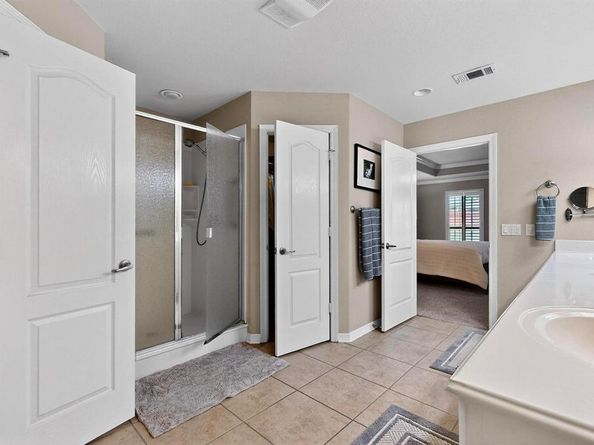 1115  Cresthaven Drive  13, Cedar Hill Texas 75104