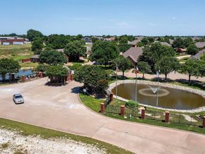 1115  Cresthaven Drive  13, Cedar Hill Texas 75104