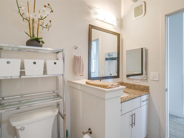 221 W Lancaster Avenue  5003, Fort Worth Texas 76102