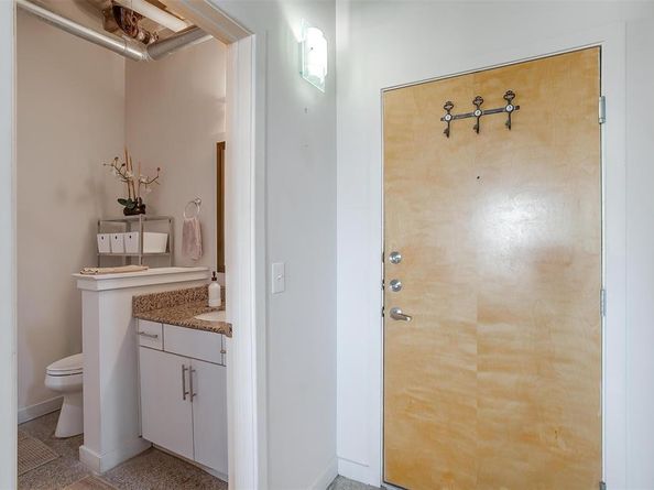 221 W Lancaster Avenue  5003, Fort Worth Texas 76102