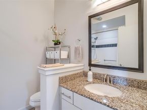 221 W Lancaster Avenue  5003, Fort Worth Texas 76102