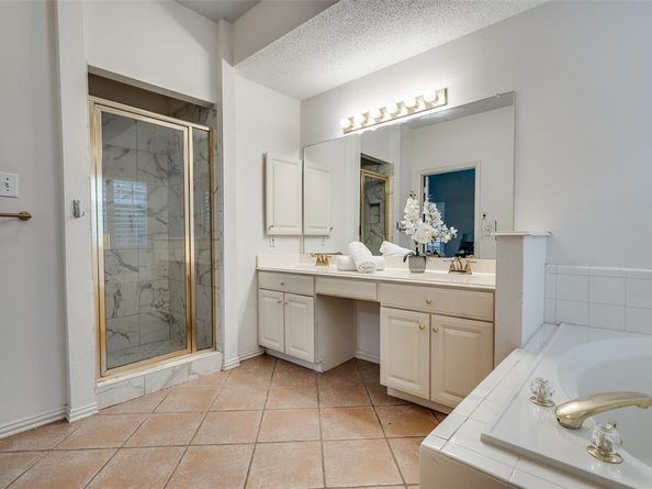 14592  Evergreen Court , Addison Texas 75001