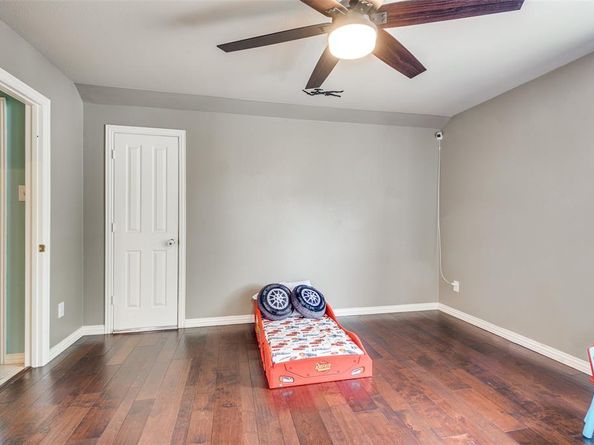 2804  Stonehurst Drive , Grapevine Texas 76051