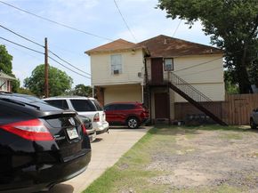 1130  Kings Highway , Dallas Texas 75208