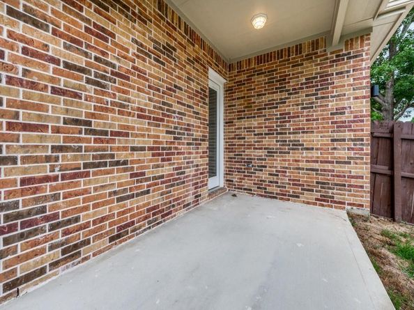 610  Meadowbrook Street , Allen Texas 75002