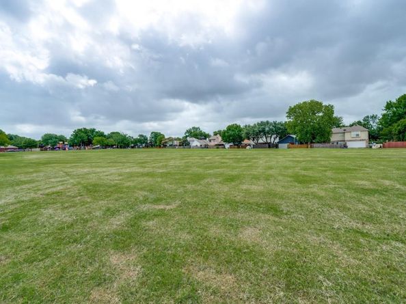 610  Meadowbrook Street , Allen Texas 75002