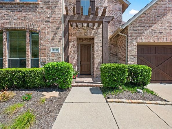 1125  Michener Way , Irving Texas 75063