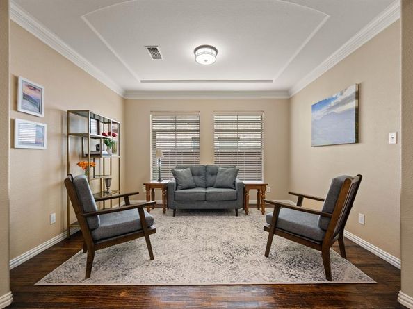 1125  Michener Way , Irving Texas 75063